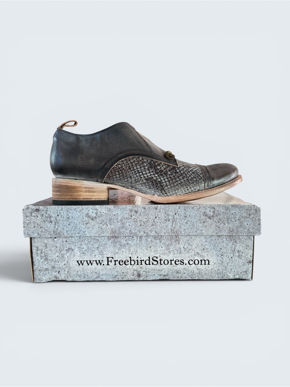 NEW IN BOX - FREEBIRD MABEL BRONZE with BRONZE/BLUE SNAKESKIN SZ 10 - Picture 4 of 8